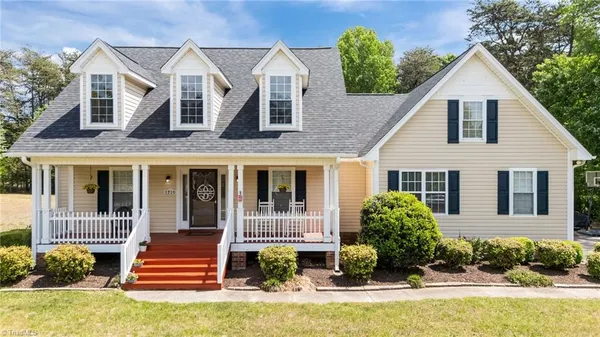 $439,500 | 1210 Foxhaven Drive, Greensboro, NC 27455