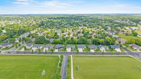 $695,000 | 816 Damascus Trail, Cottage Grove, WI 53527