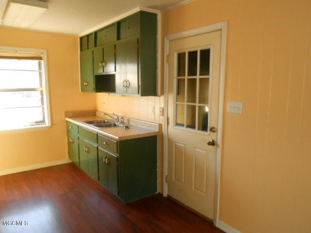 1625 Timber Lane Road Gautier, MS 39553 - Photo 3 of 13 kitchen