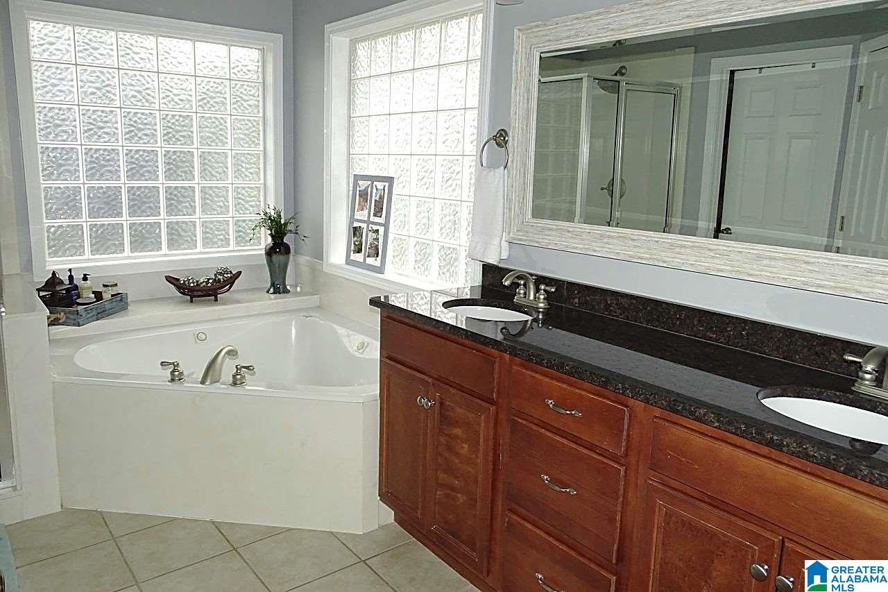 829 Meadow Ridge Lane Birmingham, AL 35242 - Photo 19 of 28