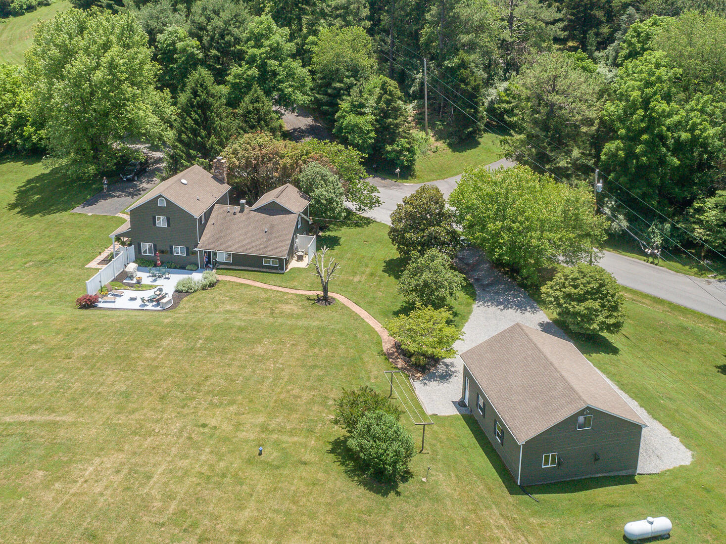 538 Sprinkle Road Fincastle, VA 24090 - Photo 4 of 87 10 mins. to Daleville