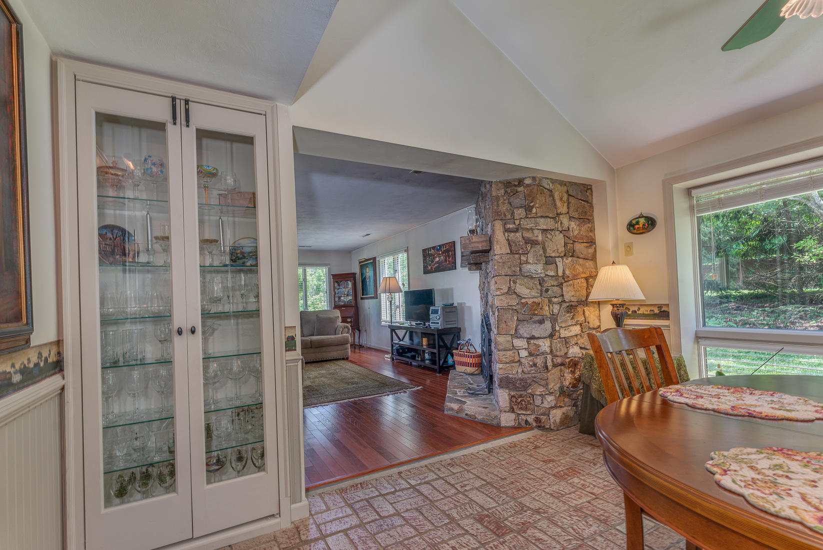 538 Sprinkle Road Fincastle, VA 24090 - Photo 31 of 87 Built-in hutch in Din Rm
