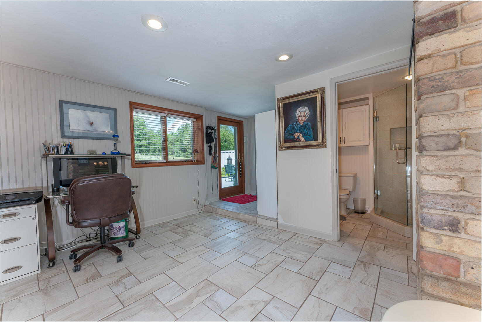 538 Sprinkle Road Fincastle, VA 24090 - Photo 34 of 87 Office