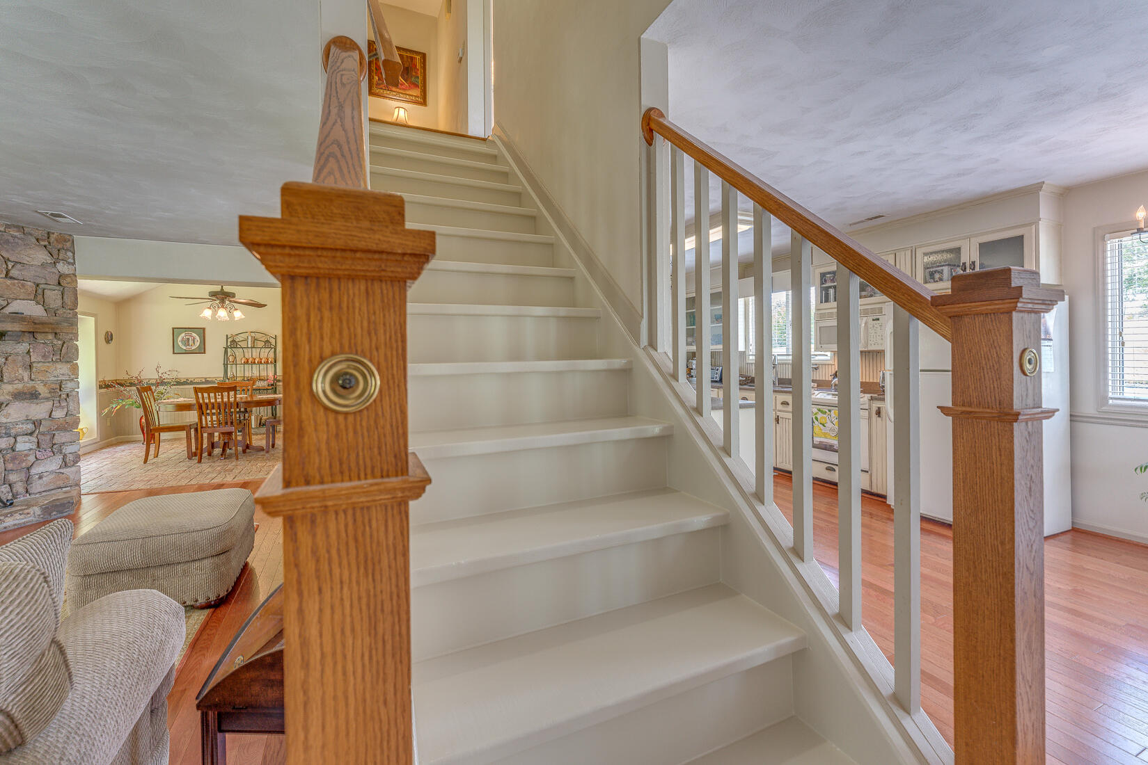 538 Sprinkle Road Fincastle, VA 24090 - Photo 51 of 87 Stairway