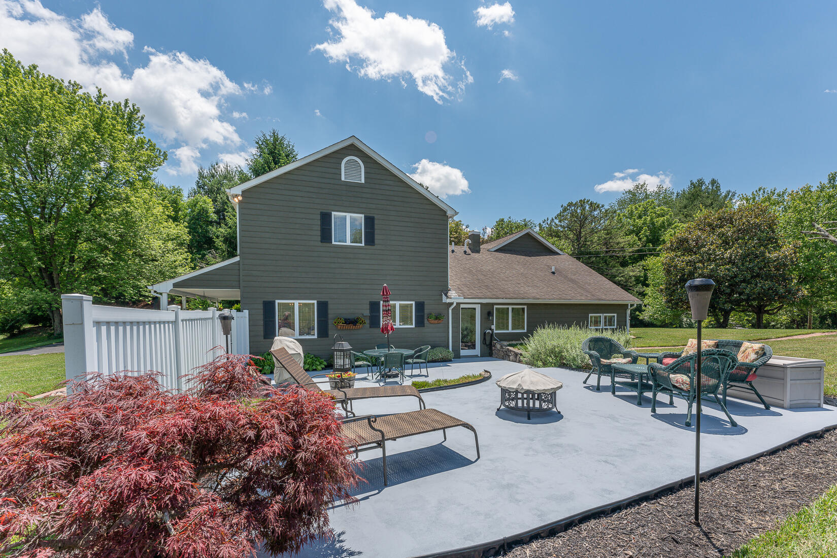 538 Sprinkle Road Fincastle, VA 24090 - Photo 59 of 87 Great entertaining space