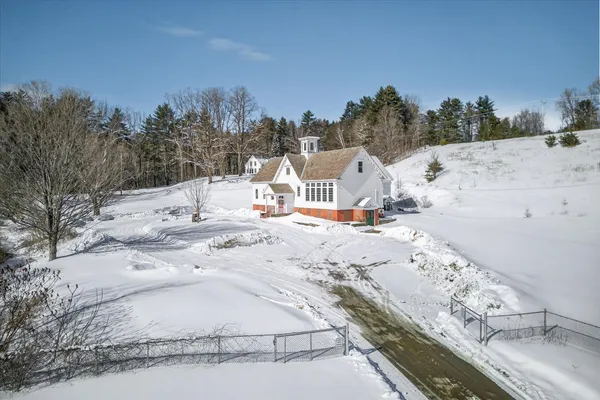 $699,000 | 66 Duttonsville School Drive, Cavendish, VT 05142