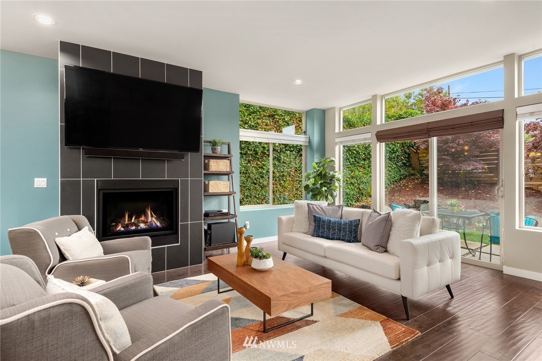 4516 Southwest Austin Street Seattle, WA 98136 - Photo 6 of 25 Gallery Image 6