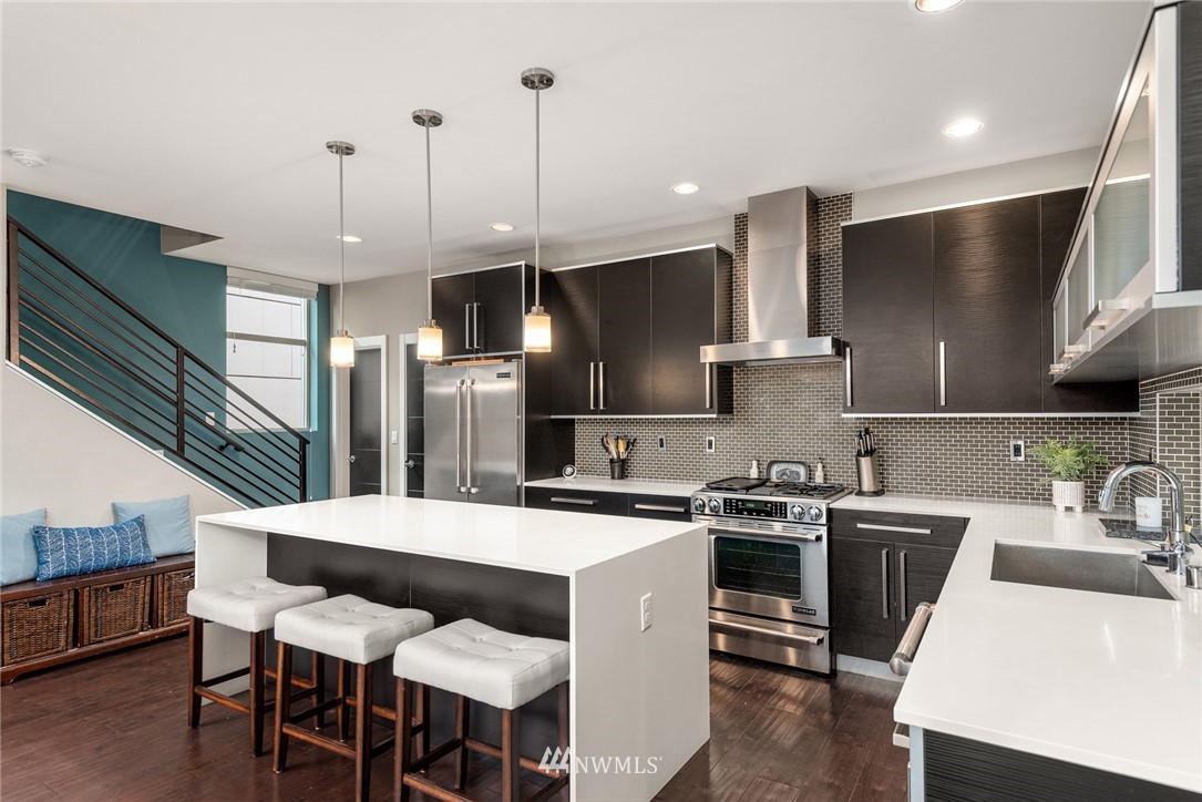 4516 Southwest Austin Street Seattle, WA 98136 - Photo 10 of 25 Gallery Image 10