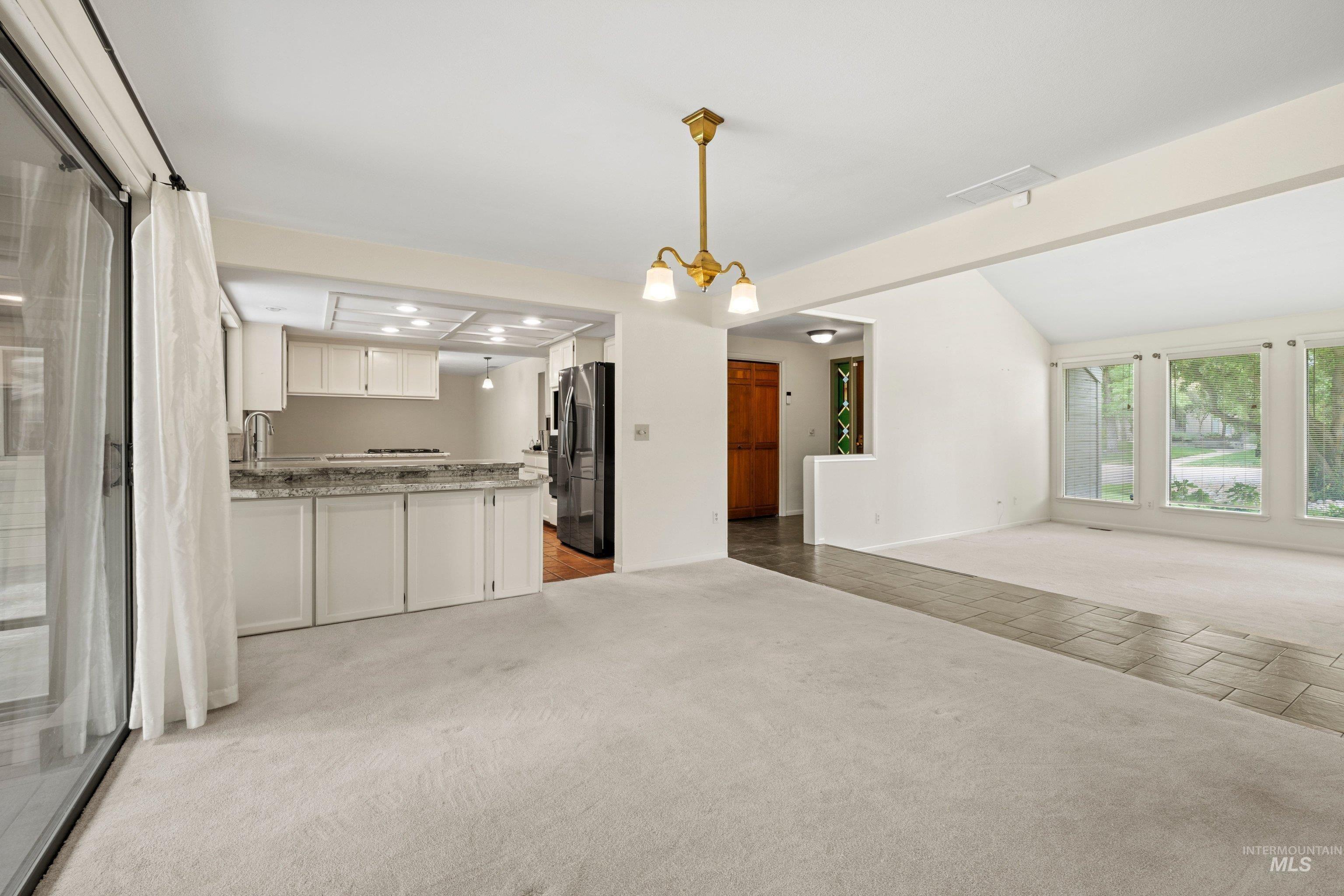 2333 East Table Rock Road Boise, ID 83712 - Photo 12 of 50