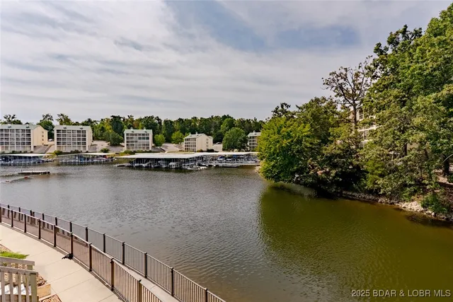 $150,000 | 149 Southwood Shores Place, Unit 2D, Lake Ozark, MO 65049