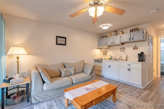 $150,000 | 149 Southwood Shores Place, Unit 2D, Lake Ozark, MO 65049