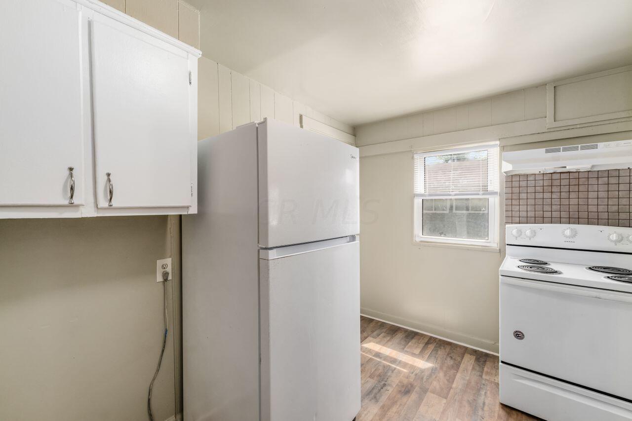 574 South Hampton Road Columbus, OH 43213 - Photo 11 of 28 S_-_574_S_Hampton_Rd_-_038