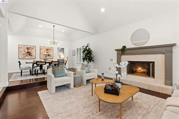 $2,399,000 | 696 Blue Spruce Drive, Danville, CA 94506