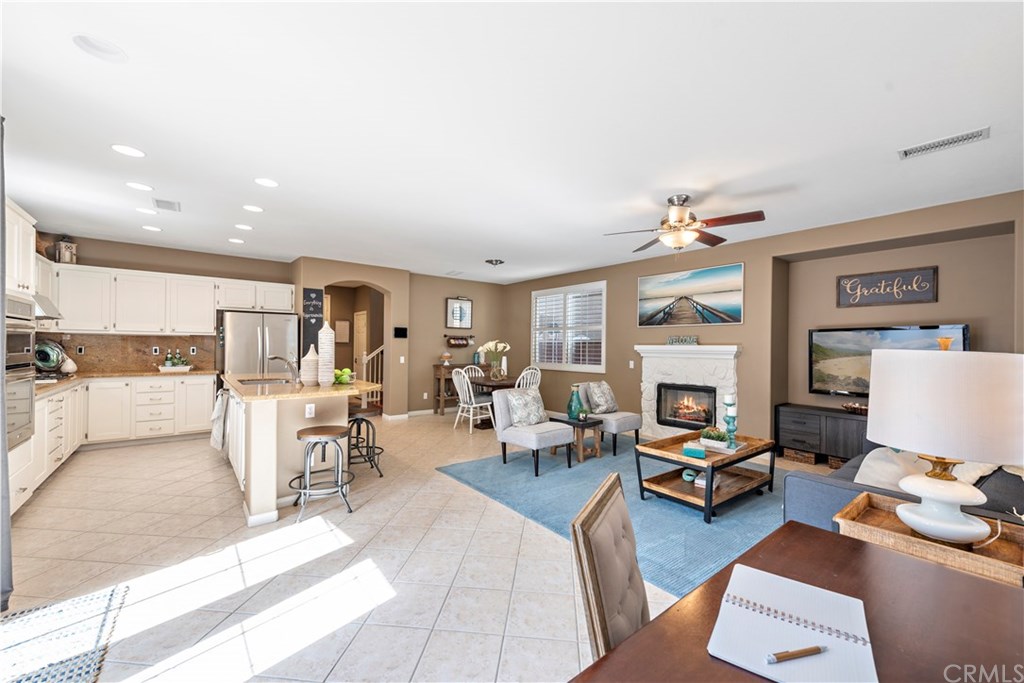 12 Laurelhurst Drive Ladera Ranch, CA 92694 - Photo 4 of 50