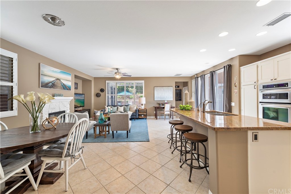 12 Laurelhurst Drive Ladera Ranch, CA 92694 - Photo 7 of 50