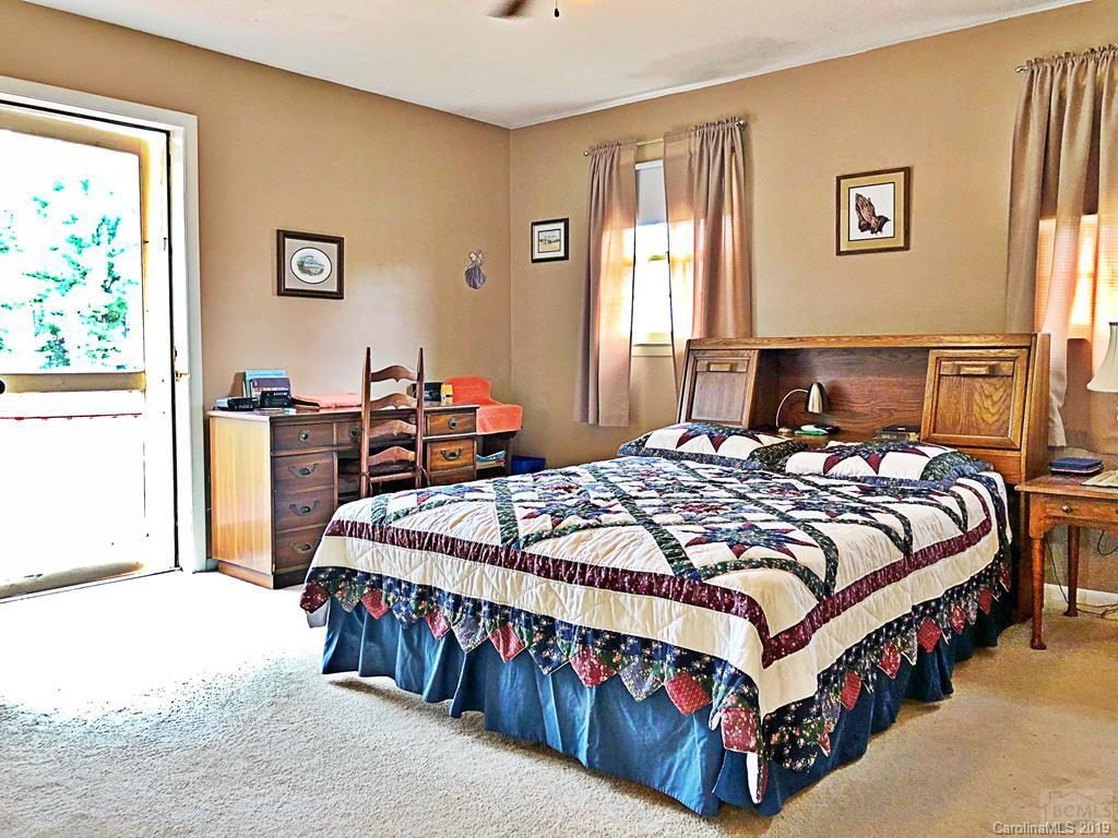 1150 Amherst Road Morganton, NC 28655 - Photo 12 of 40 Gallery Image 12