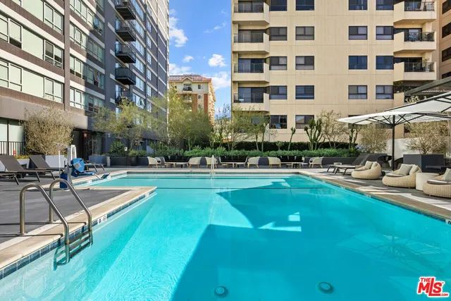 $2,896 | 3458 West 7th, Unit 1210, Los Angeles, CA 90005