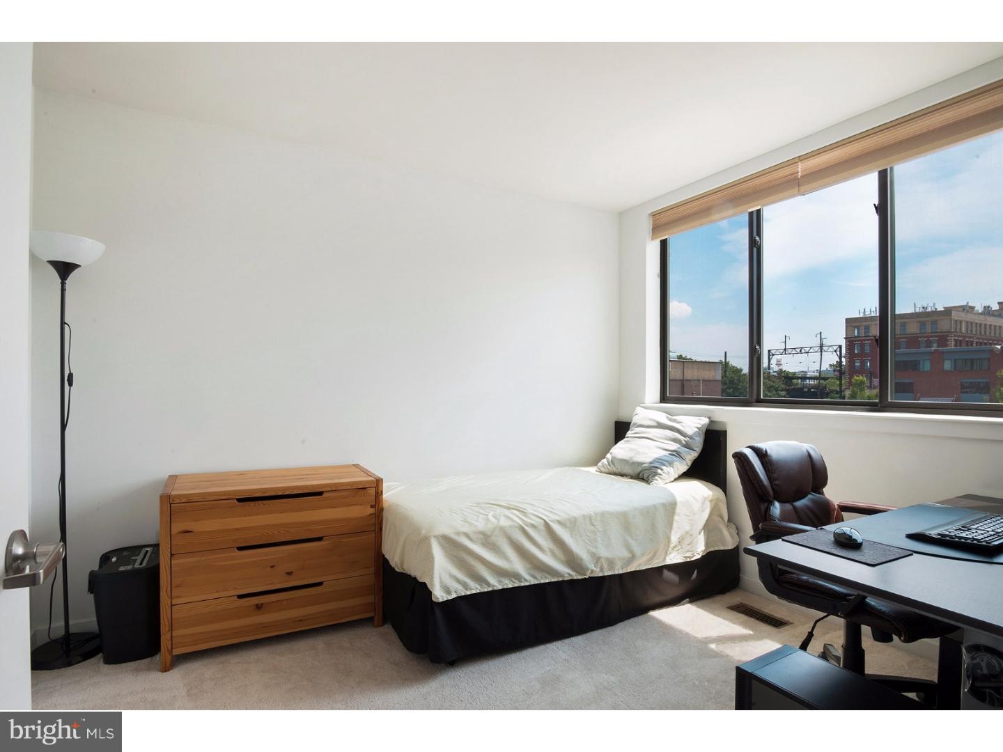 922 Wallace Street Philadelphia, PA 19123 - Photo 14 of 25