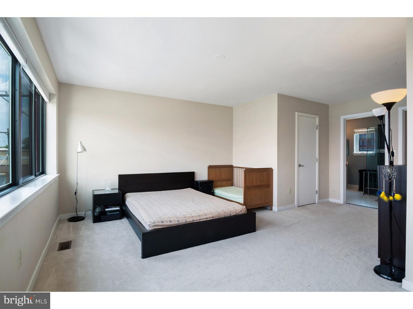 922 Wallace Street Philadelphia, PA 19123 - Photo 19 of 25