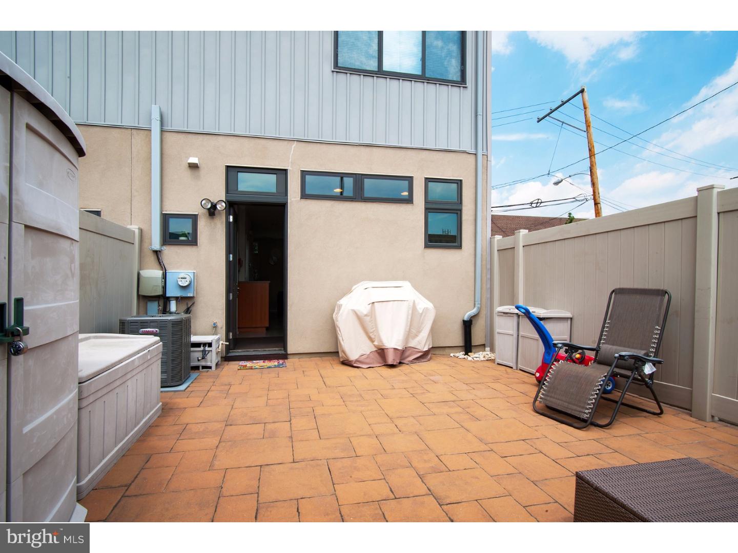 922 Wallace Street Philadelphia, PA 19123 - Photo 23 of 25