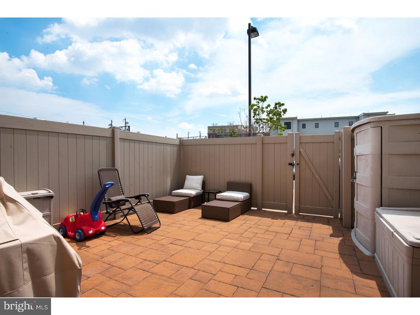 922 Wallace Street Philadelphia, PA 19123 - Photo 24 of 25