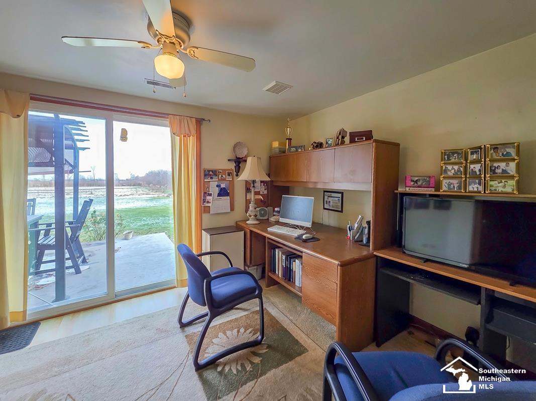 6156 Williams Road Newport, MI 48166 - Photo 18 of 24 50195747-e9153c21-7876-429d-80ed-e7bf21ed4544.JPG