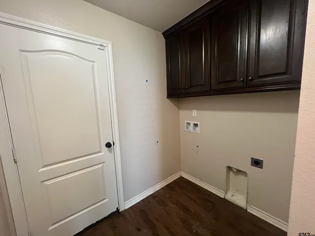 a view of a outdoor space