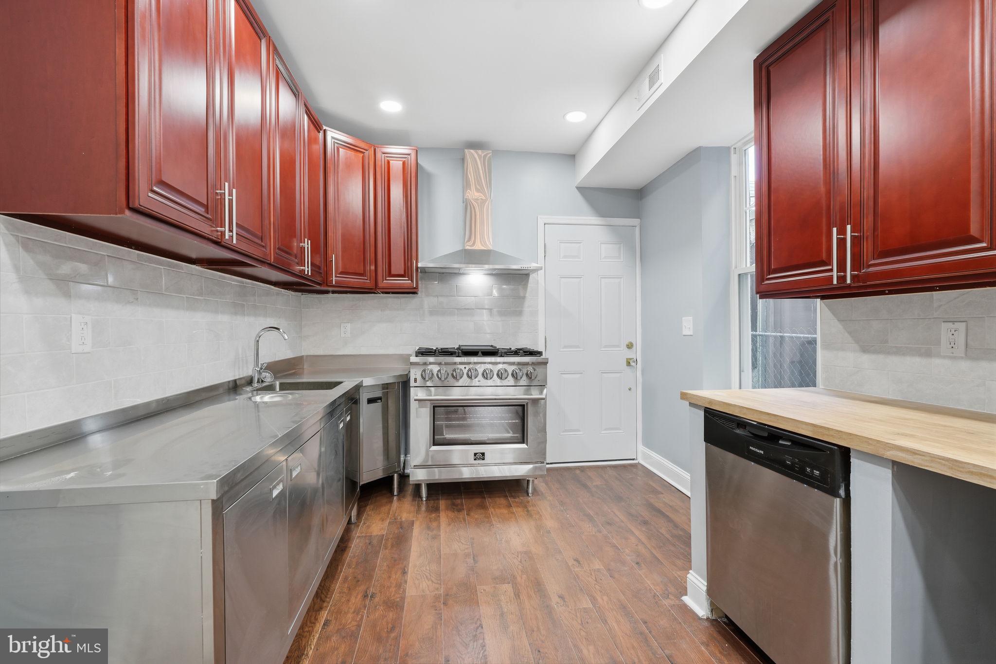 2916 Page Street Philadelphia, PA 19121 - Photo 11 of 31