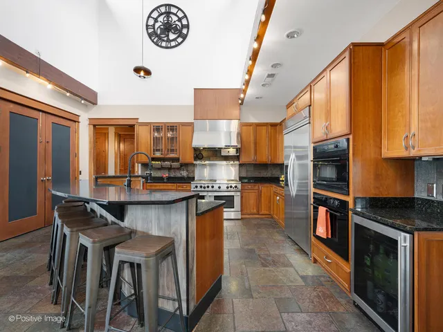 $1,099,000 | 4218 Florence Avenue, Downers Grove, IL 60515