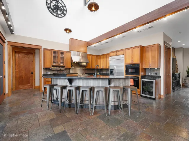 $1,099,000 | 4218 Florence Avenue, Downers Grove, IL 60515