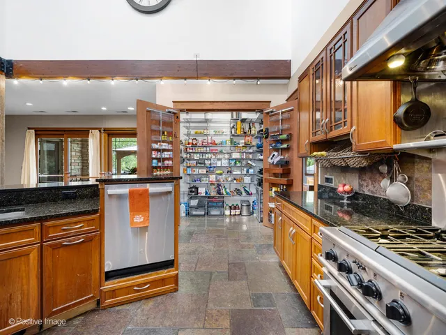 $1,099,000 | 4218 Florence Avenue, Downers Grove, IL 60515