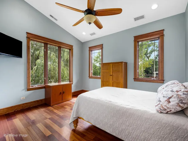 $1,099,000 | 4218 Florence Avenue, Downers Grove, IL 60515