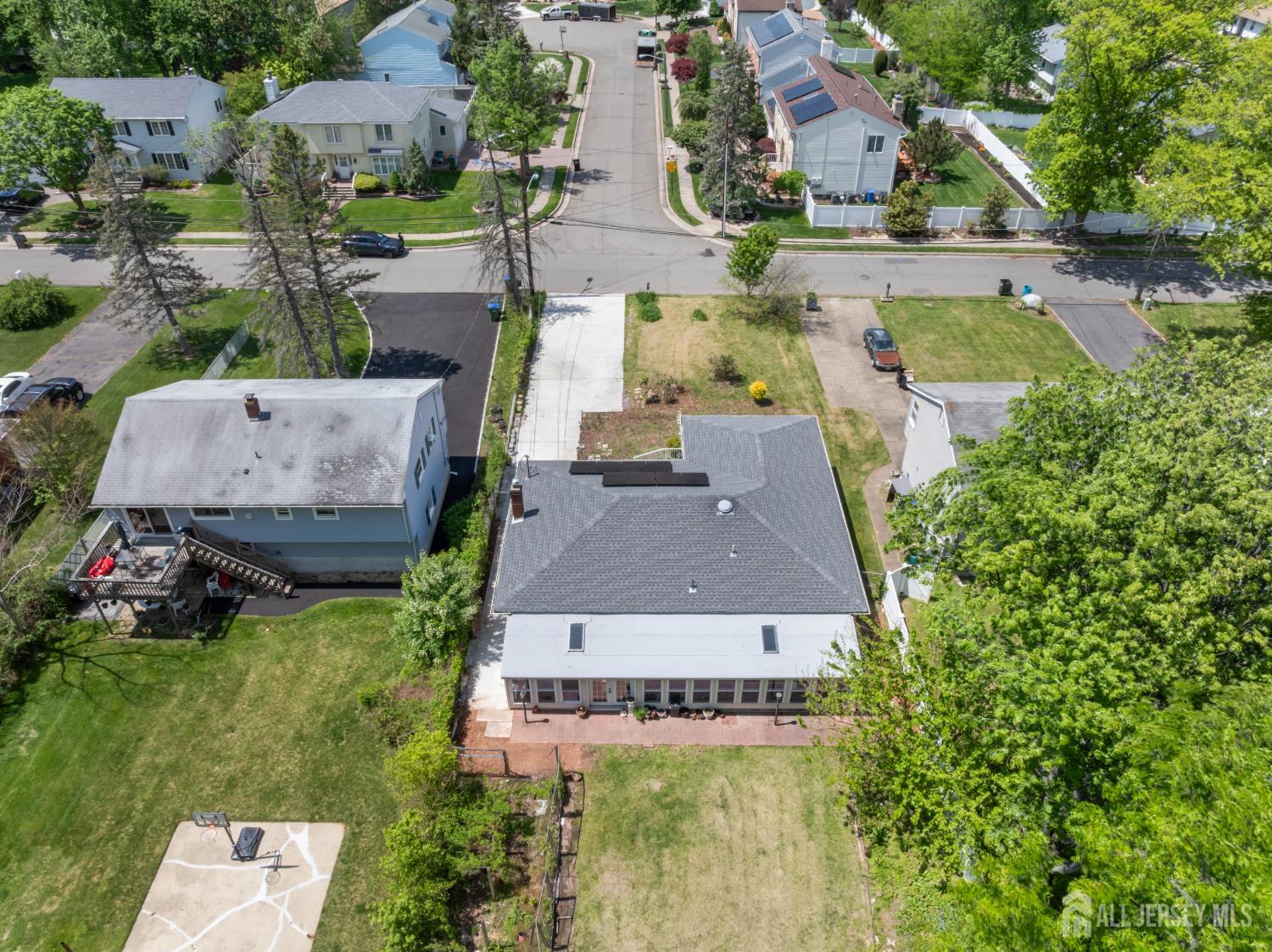 22 Foley Avenue Edison, NJ 08820 - Photo 38 of 41