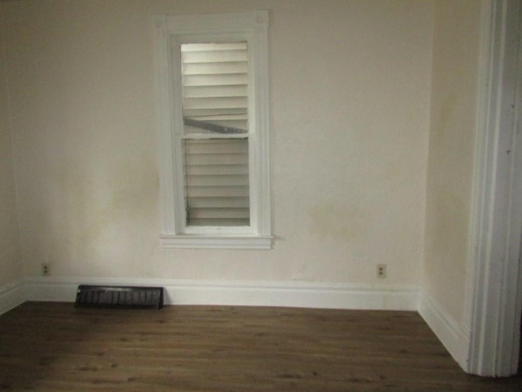 223 Second Street North Jeannette, PA 15644 - Photo 4 of 23