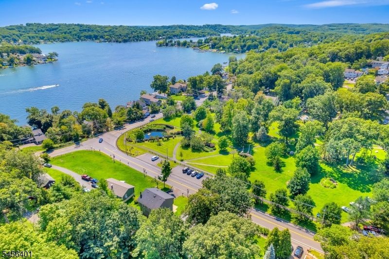 13 Hopatchung Road Hopatcong, NJ 07843 - Photo 18 of 35 Gallery Image 18