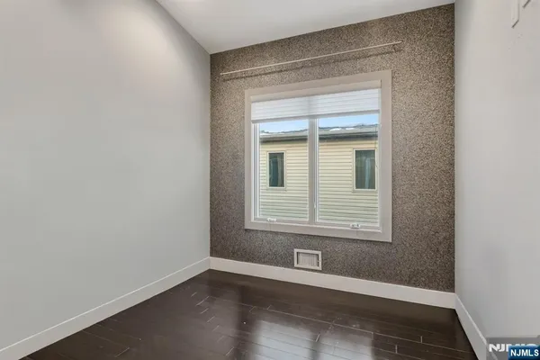 $1,490,000 | 760 Undercliff Avenue, Edgewater, NJ 07020