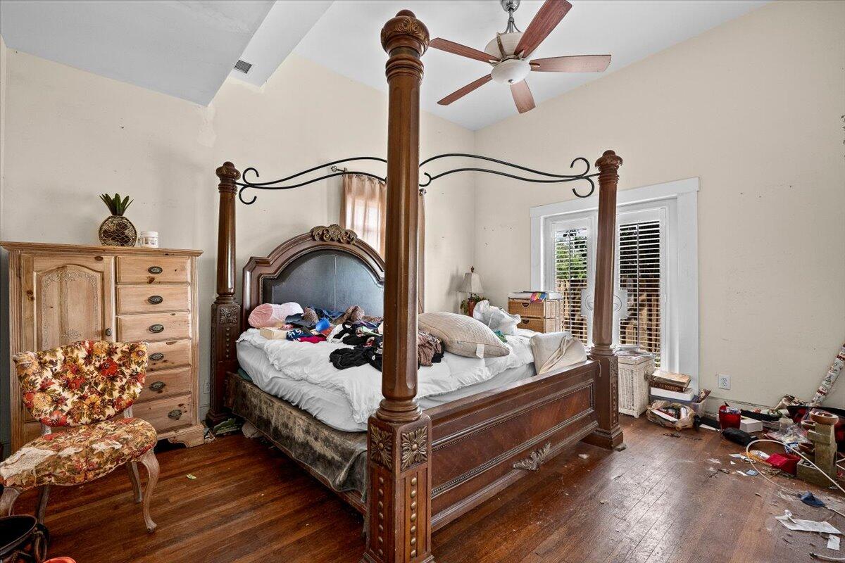 418 East Lakewood Road West Palm Beach, FL 33405 - Photo 11 of 28 11-LUX_3425