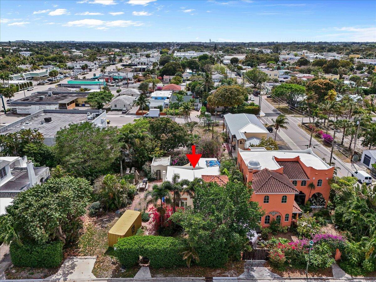 418 East Lakewood Road West Palm Beach, FL 33405 - Photo 22 of 28 22-DJI_0001_D_DJI.jpg aw