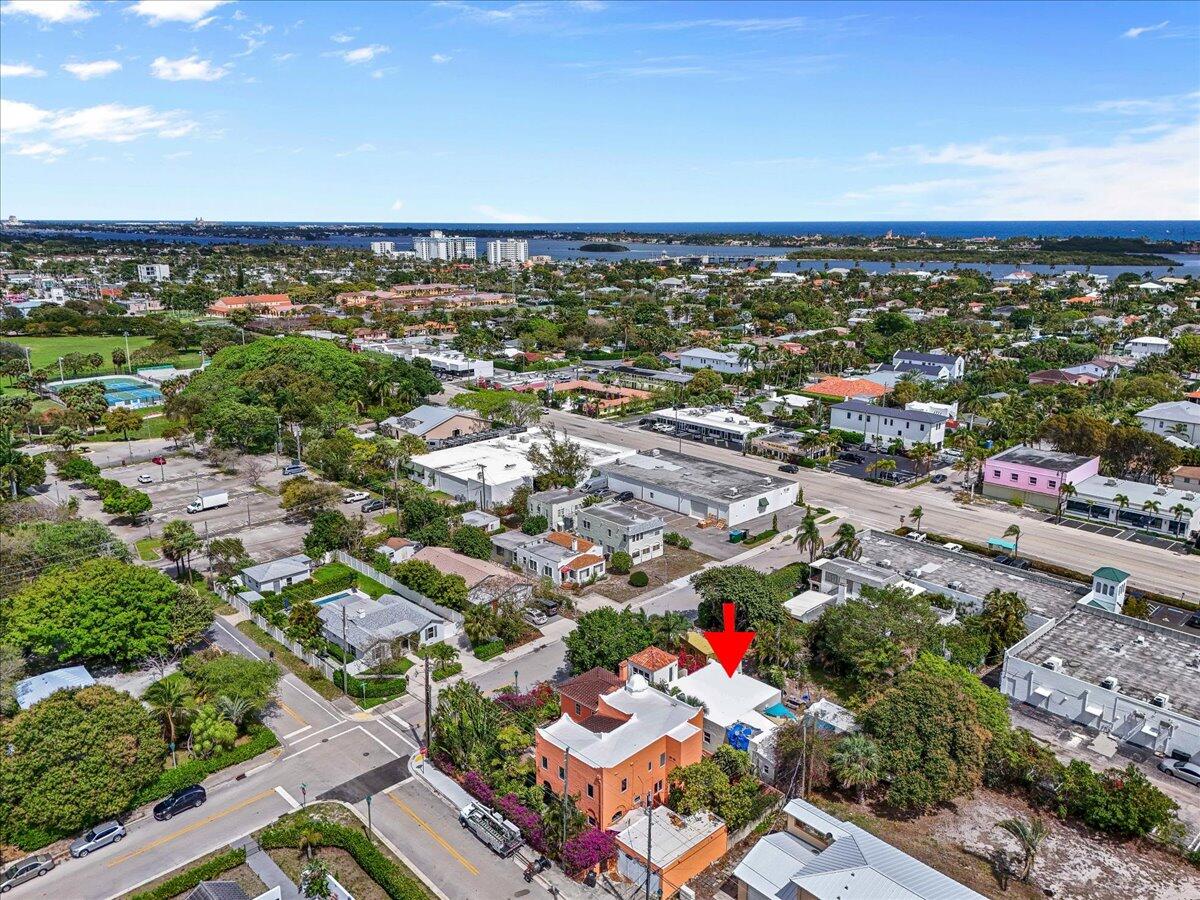 418 East Lakewood Road West Palm Beach, FL 33405 - Photo 25 of 28 28-DJI_0004_D_DJI.jpg aw