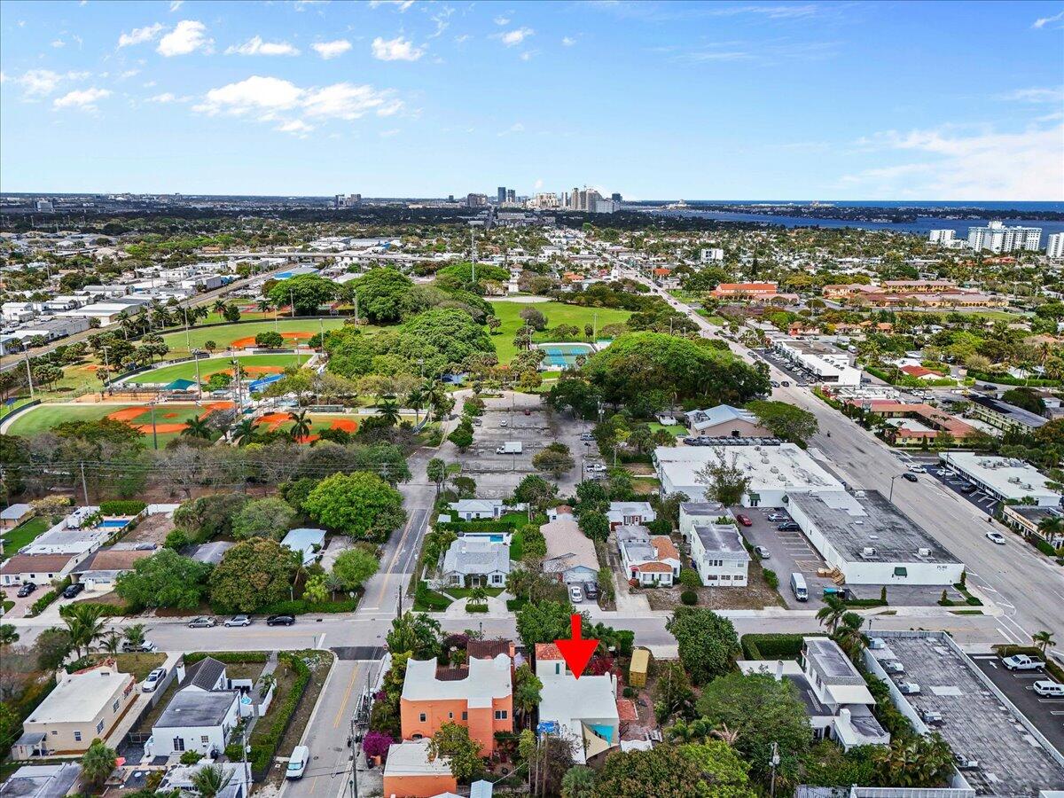 418 East Lakewood Road West Palm Beach, FL 33405 - Photo 26 of 28 30-DJI_0007_D_DJI.jpg aw