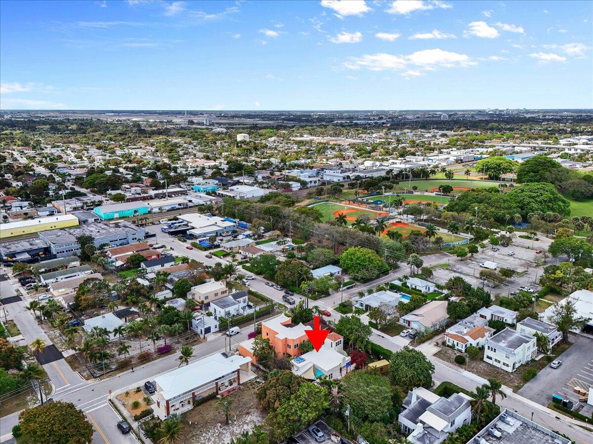 418 East Lakewood Road West Palm Beach, FL 33405 - Photo 27 of 28 32-DJI_0008_D_DJI.jpg aw