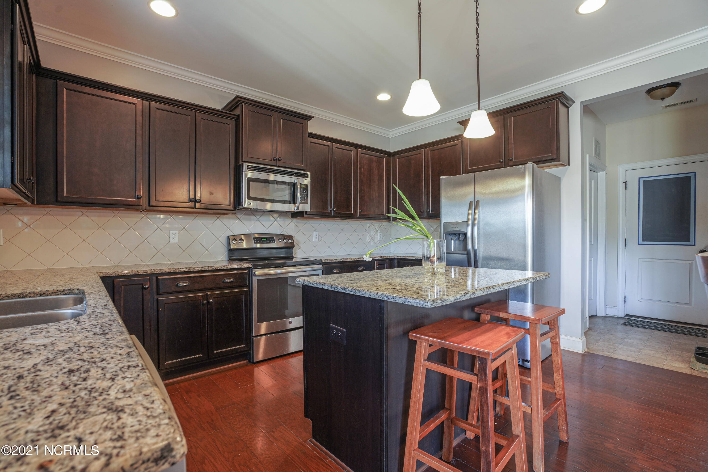 1411 Hammocks Beach Road Swansboro, NC 28584 - Photo 13 of 32 kitchen