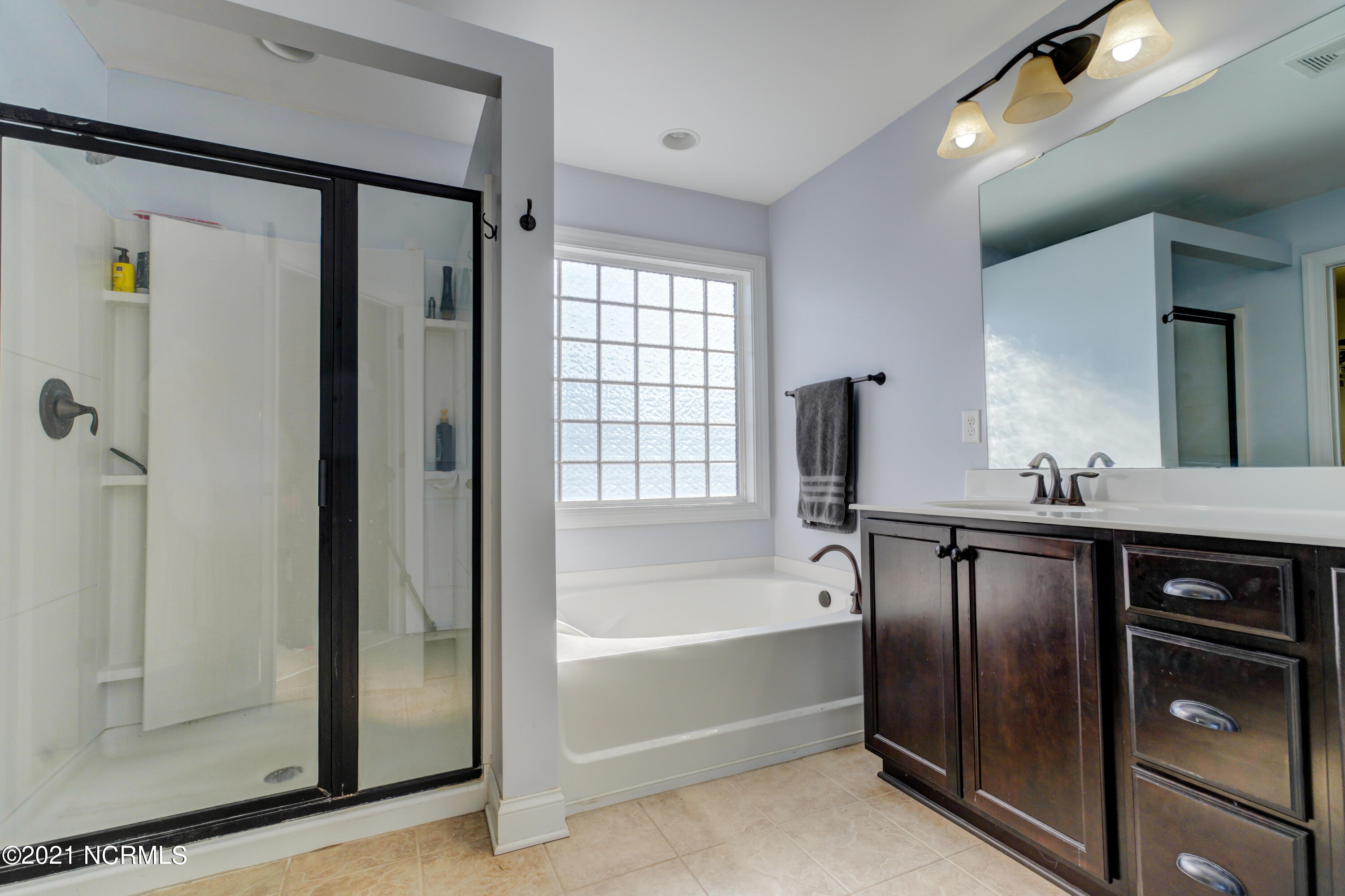 1411 Hammocks Beach Road Swansboro, NC 28584 - Photo 18 of 32 master bath