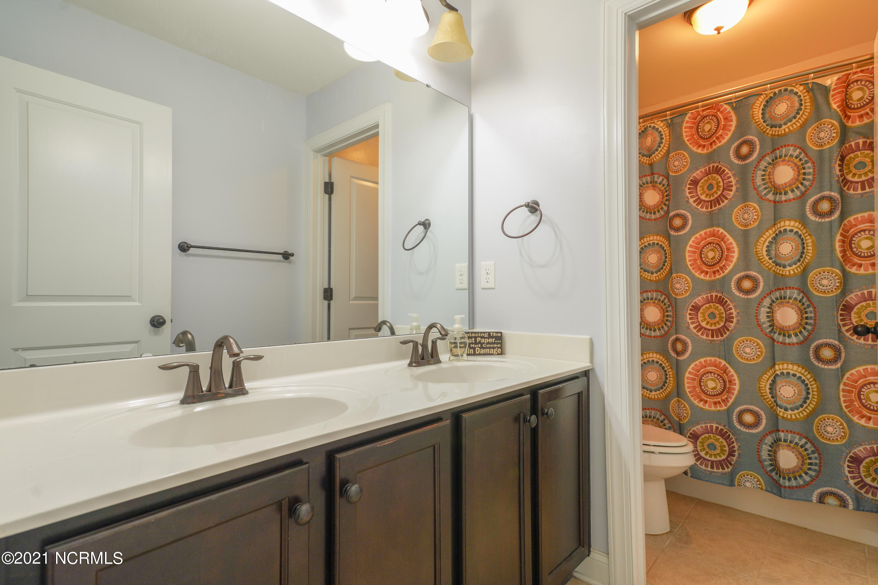 1411 Hammocks Beach Road Swansboro, NC 28584 - Photo 24 of 32 upstairs full bath