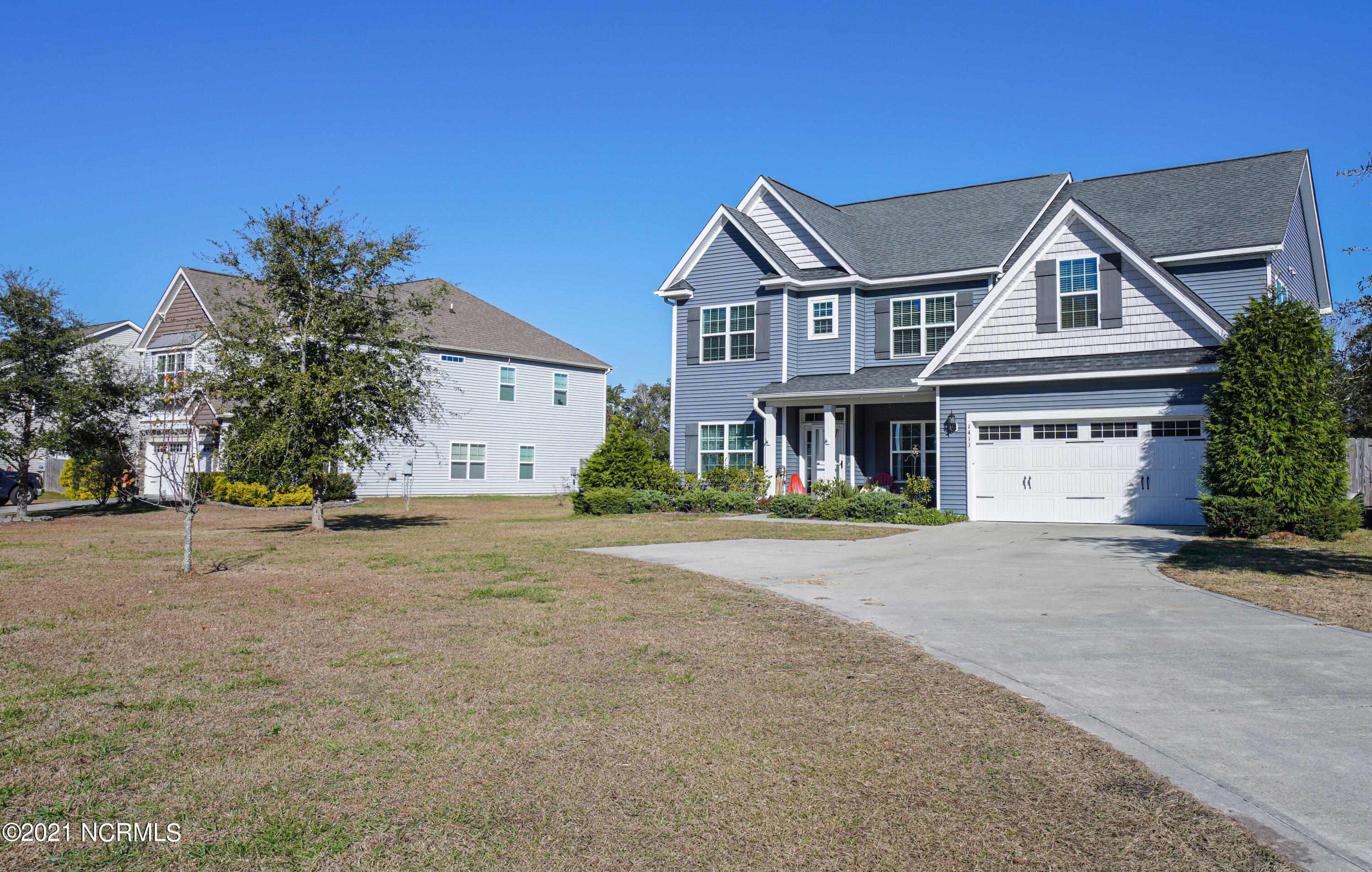 1411 Hammocks Beach Road Swansboro, NC 28584 - Photo 3 of 32 front