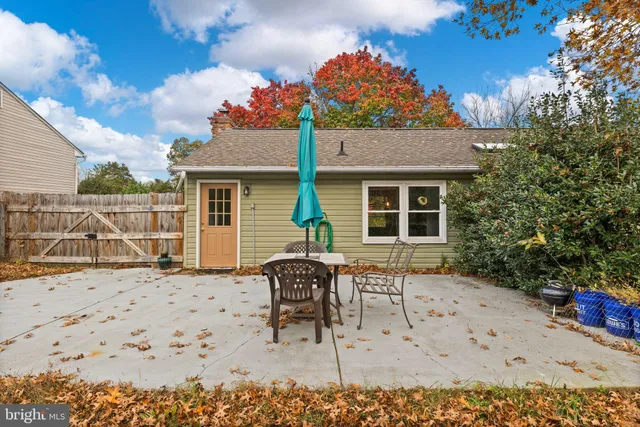 $380,000 | 10312 Meadowview Drive, Fredericksburg, VA 22408