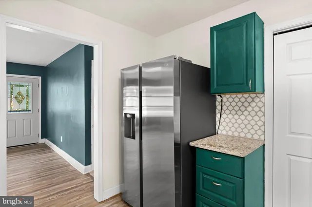 $380,000 | 10312 Meadowview Drive, Fredericksburg, VA 22408