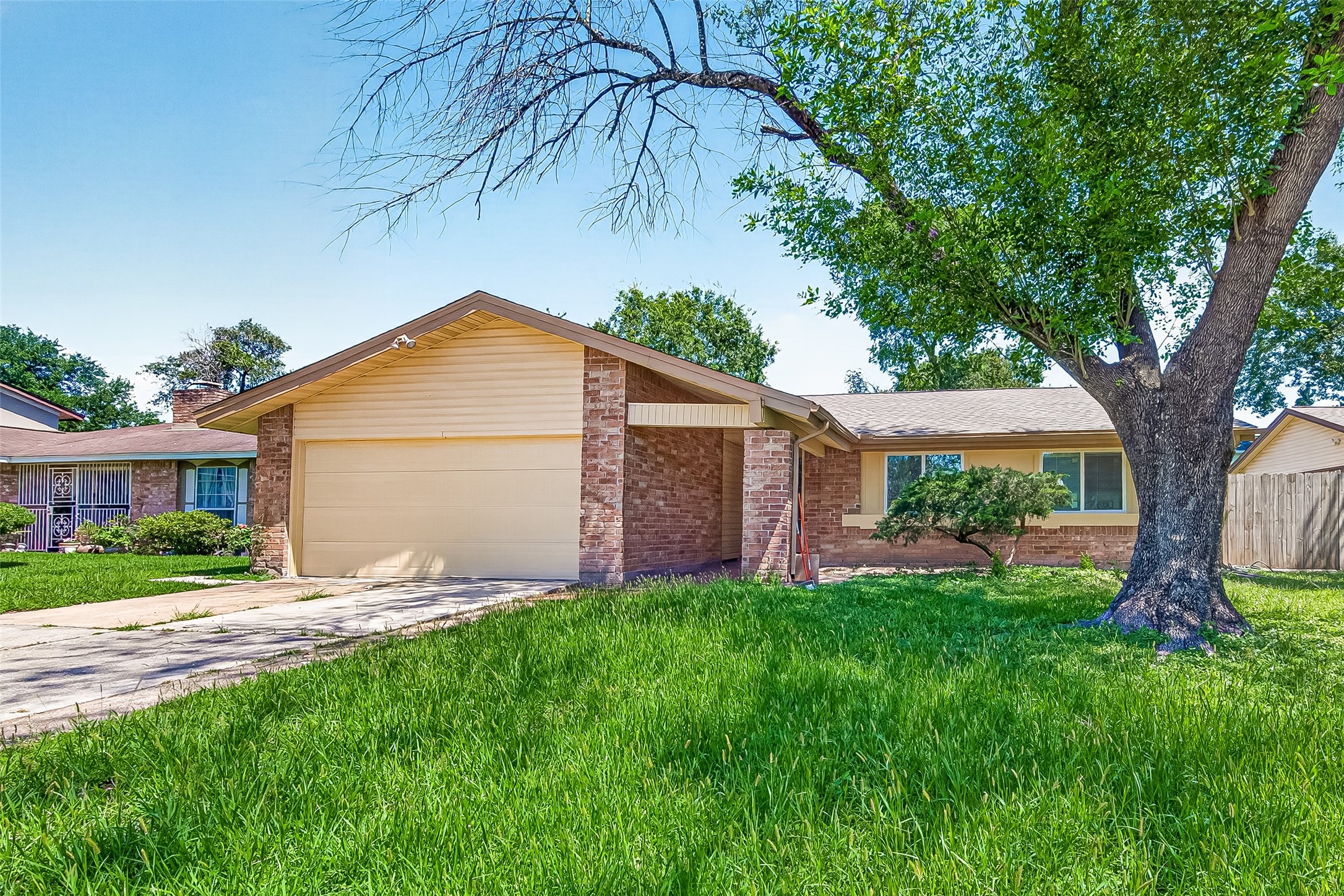 8306 Wayward Road Houston, TX 77064 - Photo 3 of 49