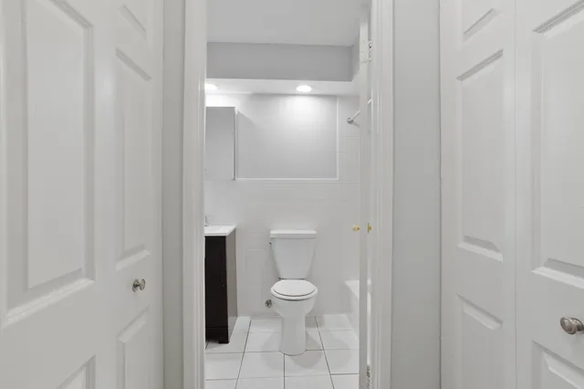 $1,302 | 6758 North Sheridan Road, Unit 342, Chicago, IL 60626