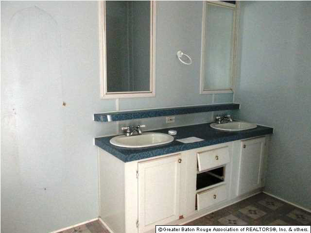32790 Duff Road Walker, LA 70785 - Photo 5 of 9 Gallery Image 5